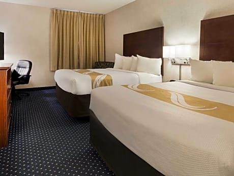 Queen with 2 Queen Beds - Non-Smoking