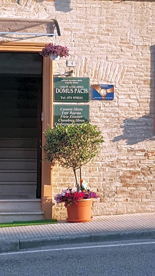 Domus Pacis Santa Chiara casa per ferie