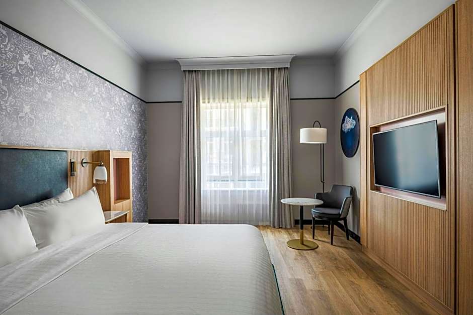 Photo 1 of 4 of Superior 1 King Bed, High Floor