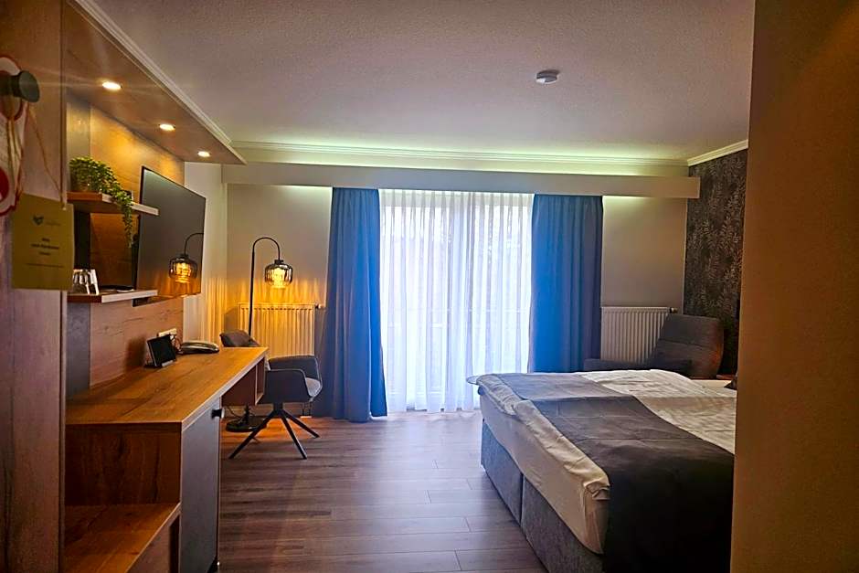 Photo 1 of 10 of Double Room