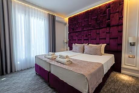 Double or Twin Room with Garden View