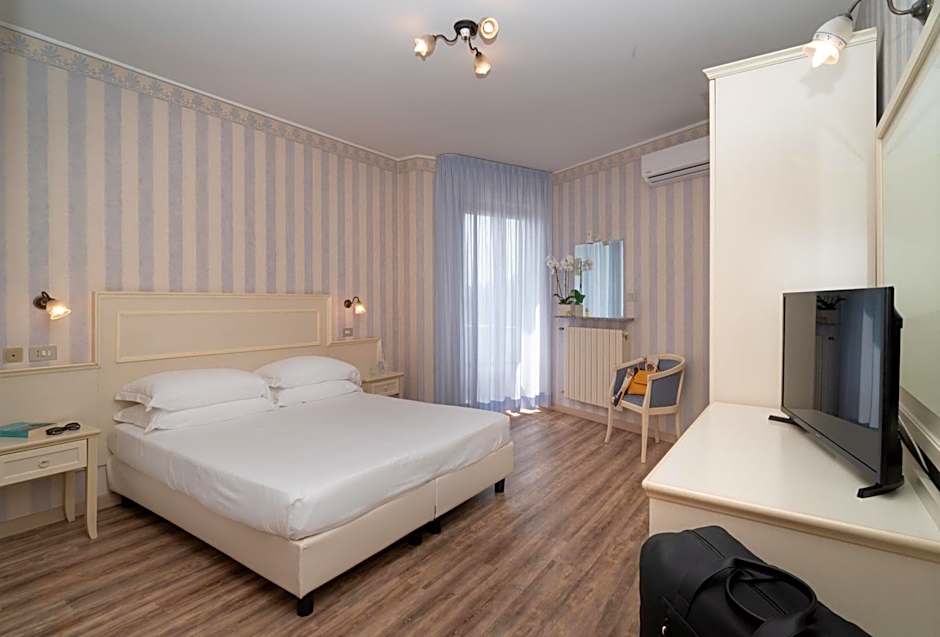 Hotel Riviera