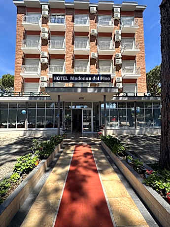 Hotel Madonna Del Pino