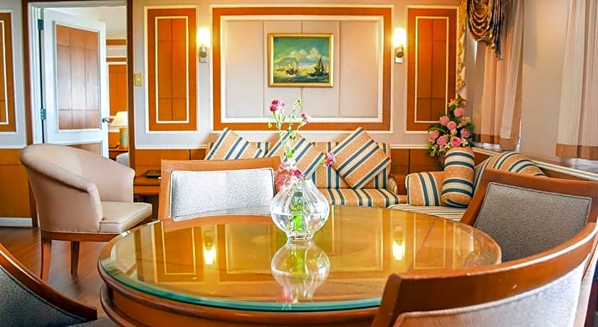 Asia Pattaya Hotel (SHA Extra Plus)