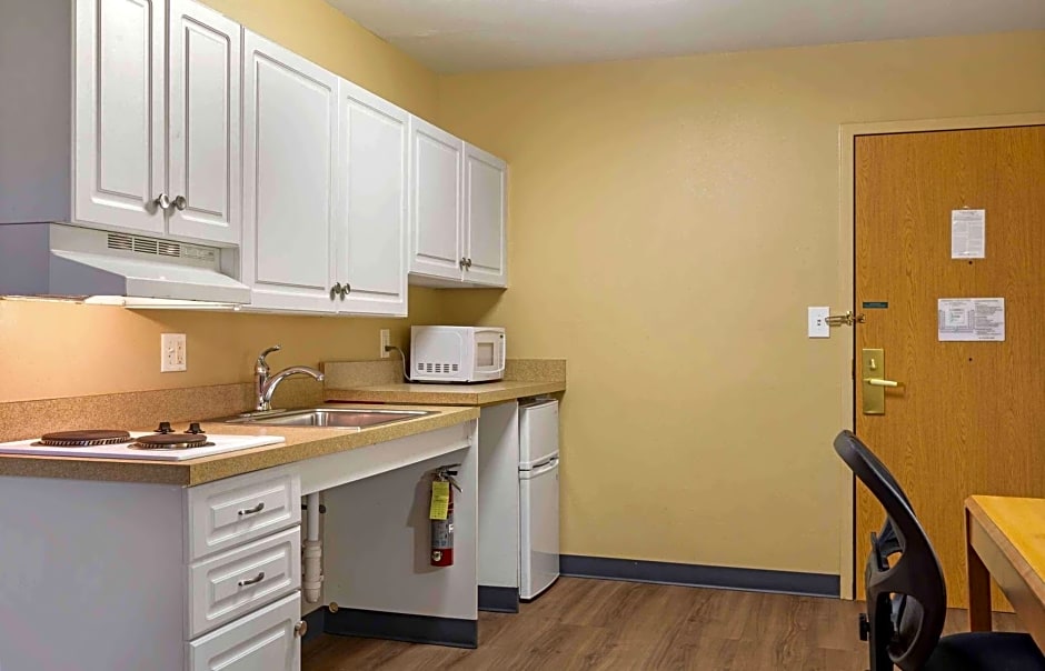 Extended Stay America Suites - Boston - Waltham - 32 4th Ave.