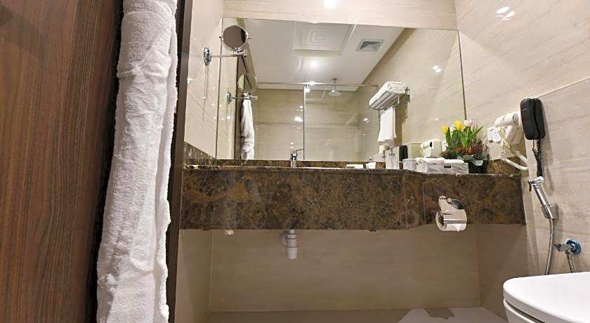 JUFFAIR BOULEVARD HOTEL & SUITES