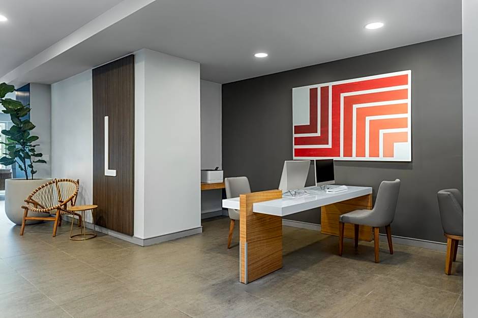Holiday Inn Express San Jose Forum By IHG