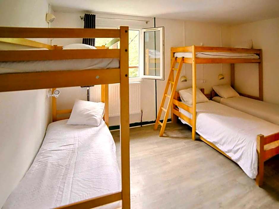 Auberge de Jeunesse HI Chamrousse