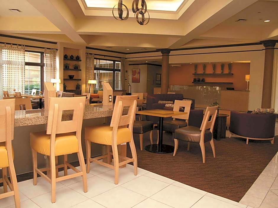 La Quinta Inn & Suites by Wyndham Raleigh/Durham Southpoint