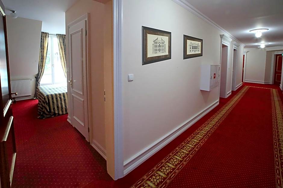 Pałac i Folwark Ńemino