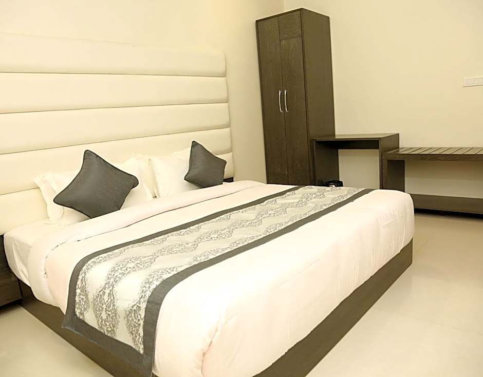 Hotel Royal Inn
