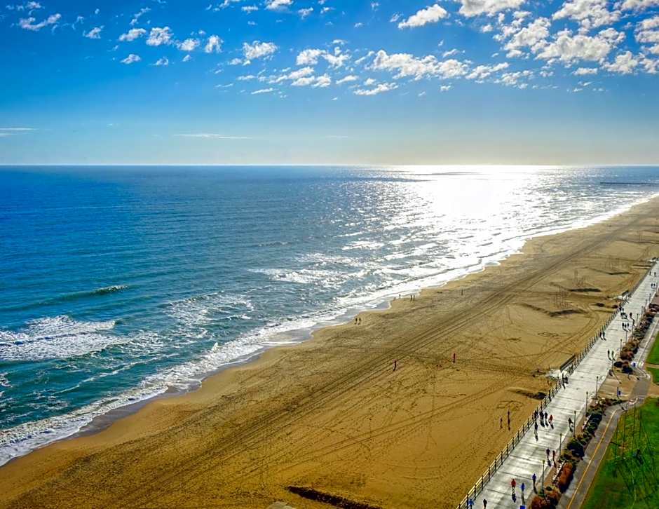 Country Inn & Suites by Radisson, Virginia Beach (Oceanfront)