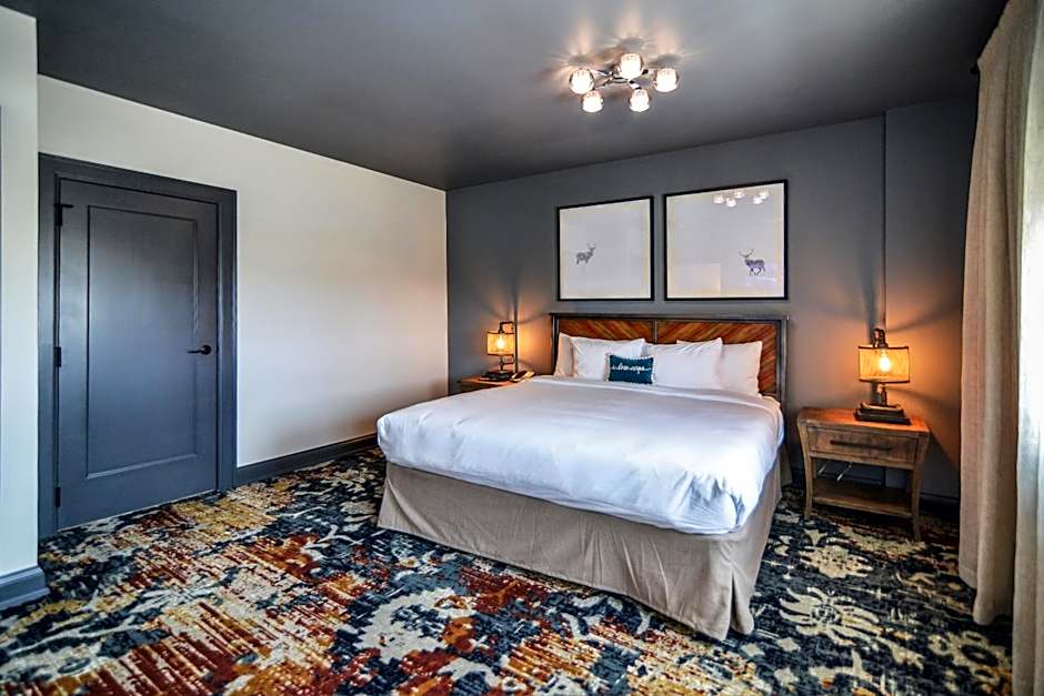 The Stella Hotel & Ballroom