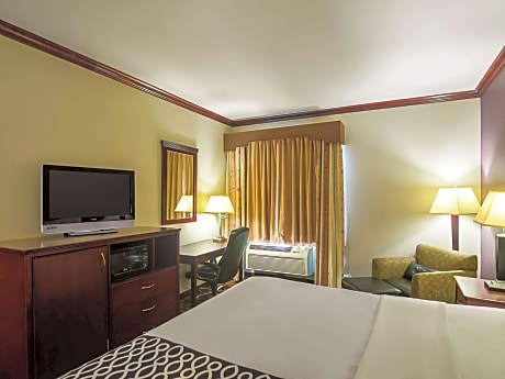 1 King Bed, Mobility Accessible Room, Non-Smoking