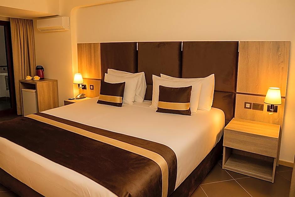 Anezi Tower Hotel