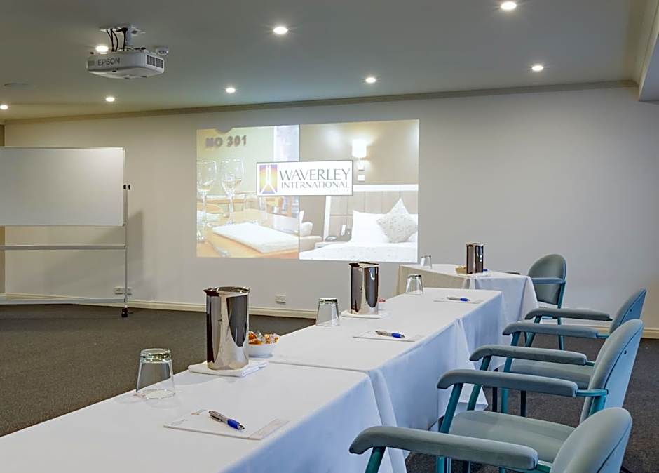 The Waverley International Hotel