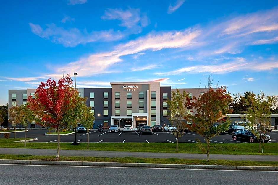 Cambria Hotel & Suites Plymouth
