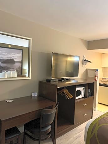 Queen Studio - Non-Smoking