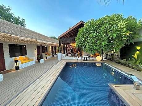 Atholhu Residence