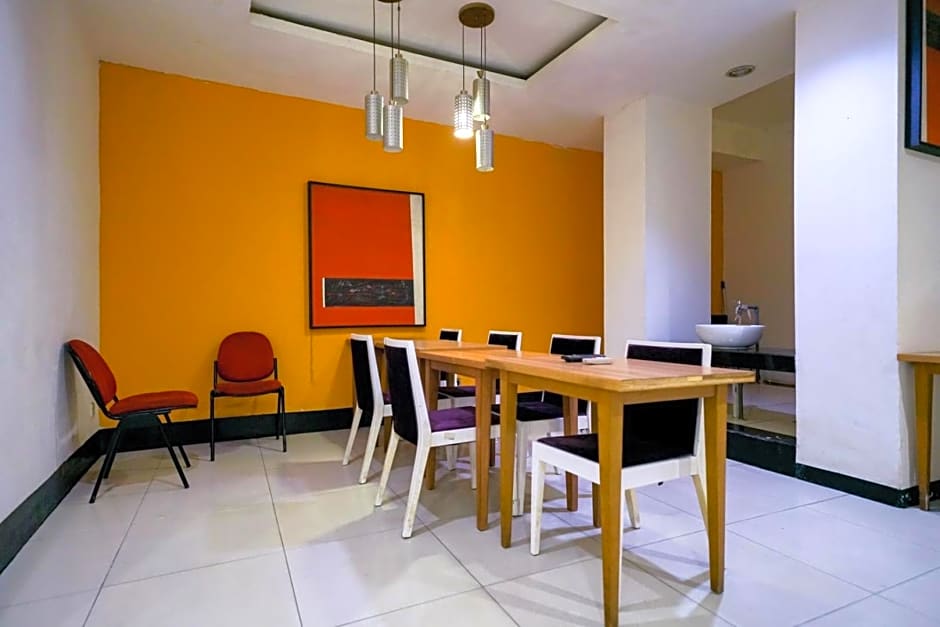 Urbanview Hotel Bes Mangga Besar