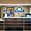 Days Inn by Wyndham Woodland
