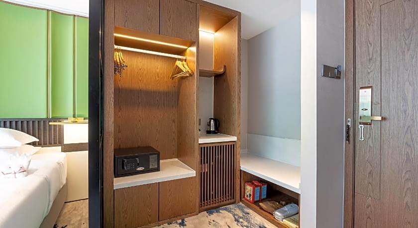 Sanyu Hotel