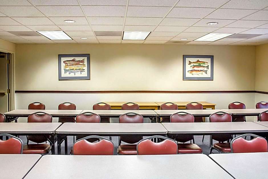Quality Inn & Suites Longview Kelso