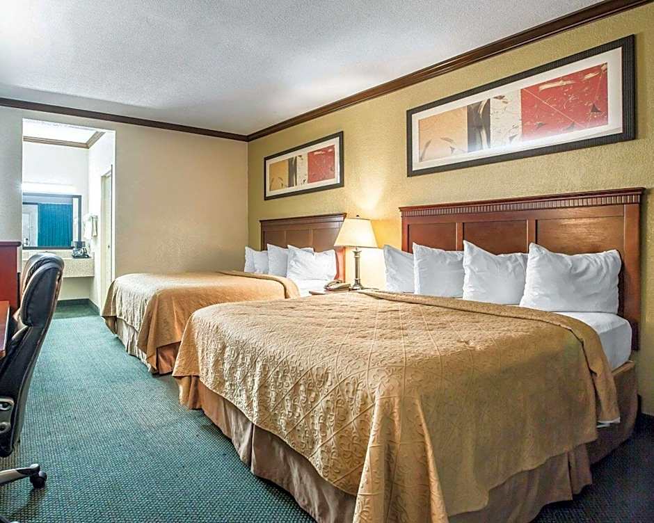 Quality Inn San Diego I-5 Naval Base