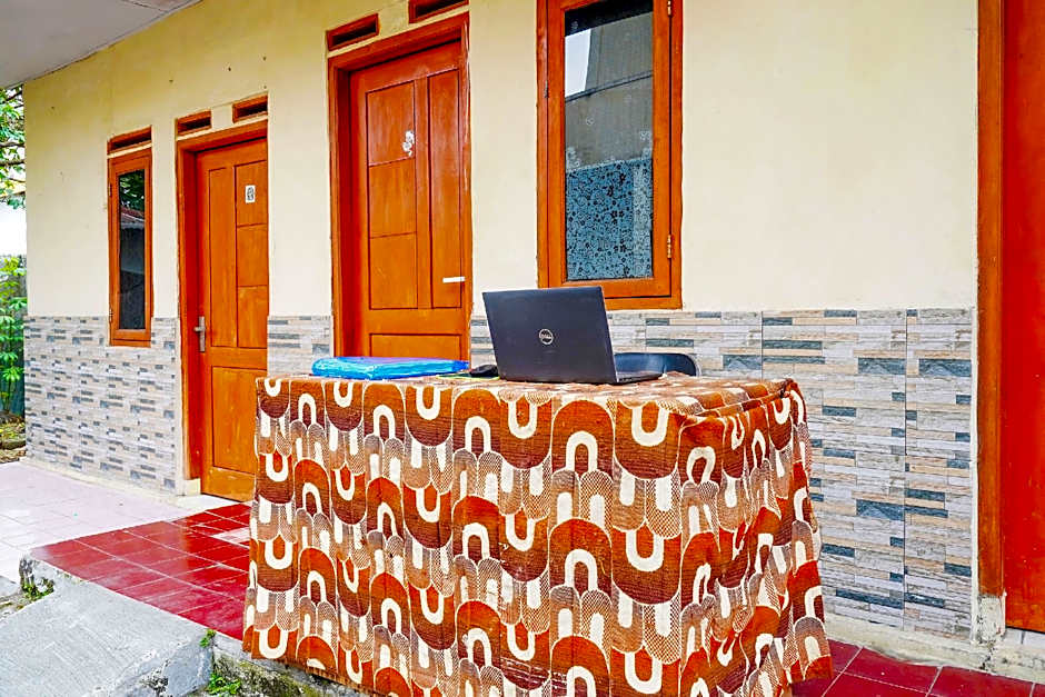 SPOT ON 91638 Anna Homestay Syariah