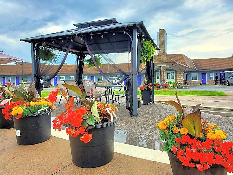 Knights Inn Colonial Fireside Inn