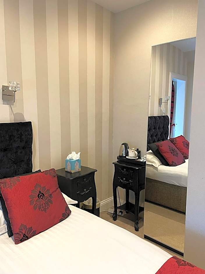 The Original Rosslyn Inn