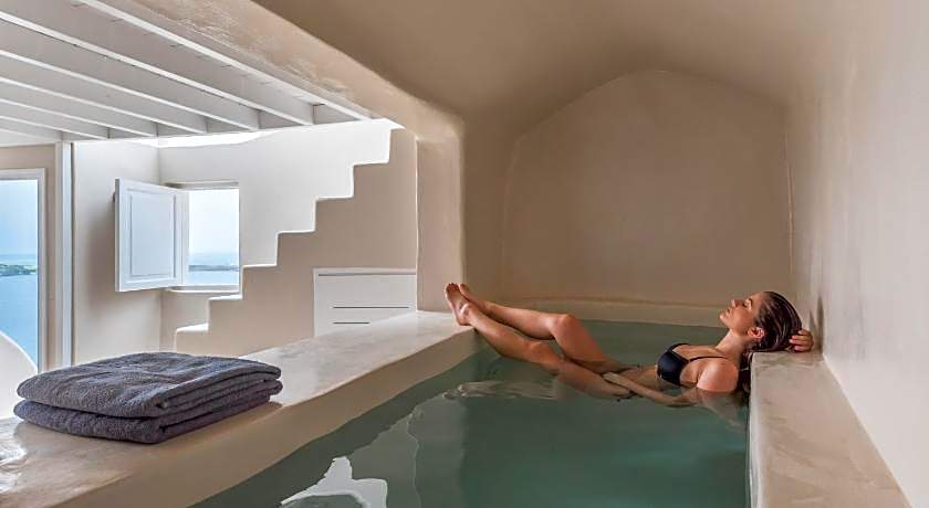 Art Maisons Oia Castle Hotel