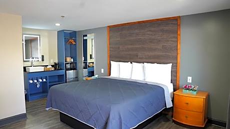 Carrier Motor Lodge