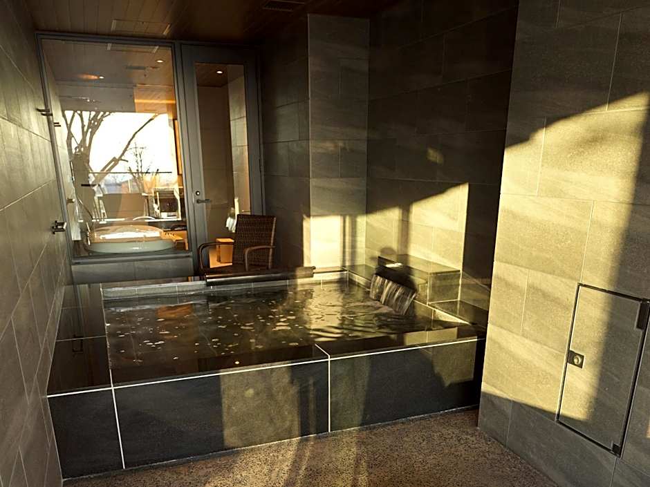 Lake Shikotsu Tsuruga Bessou AO no ZA