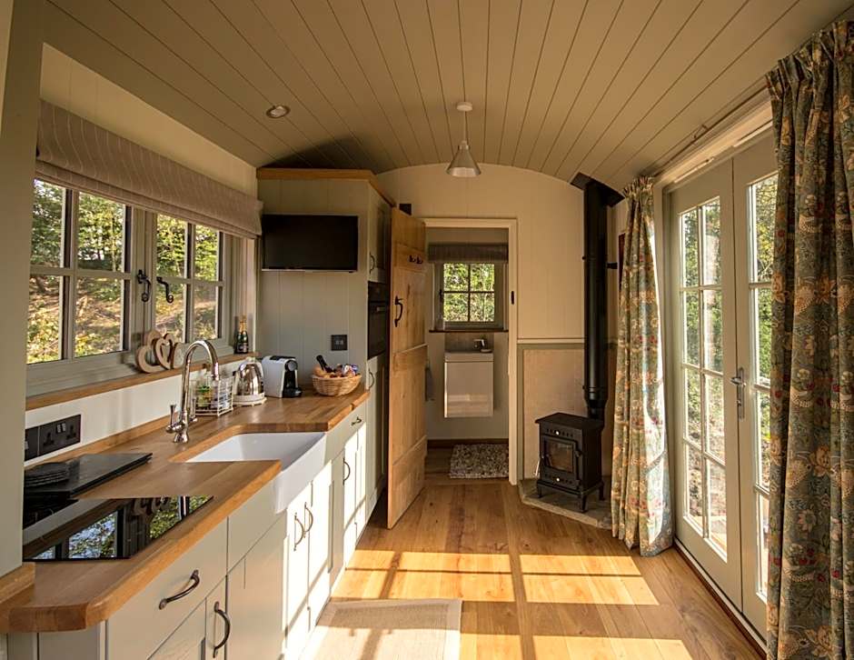 Luxury Shepherds Hut