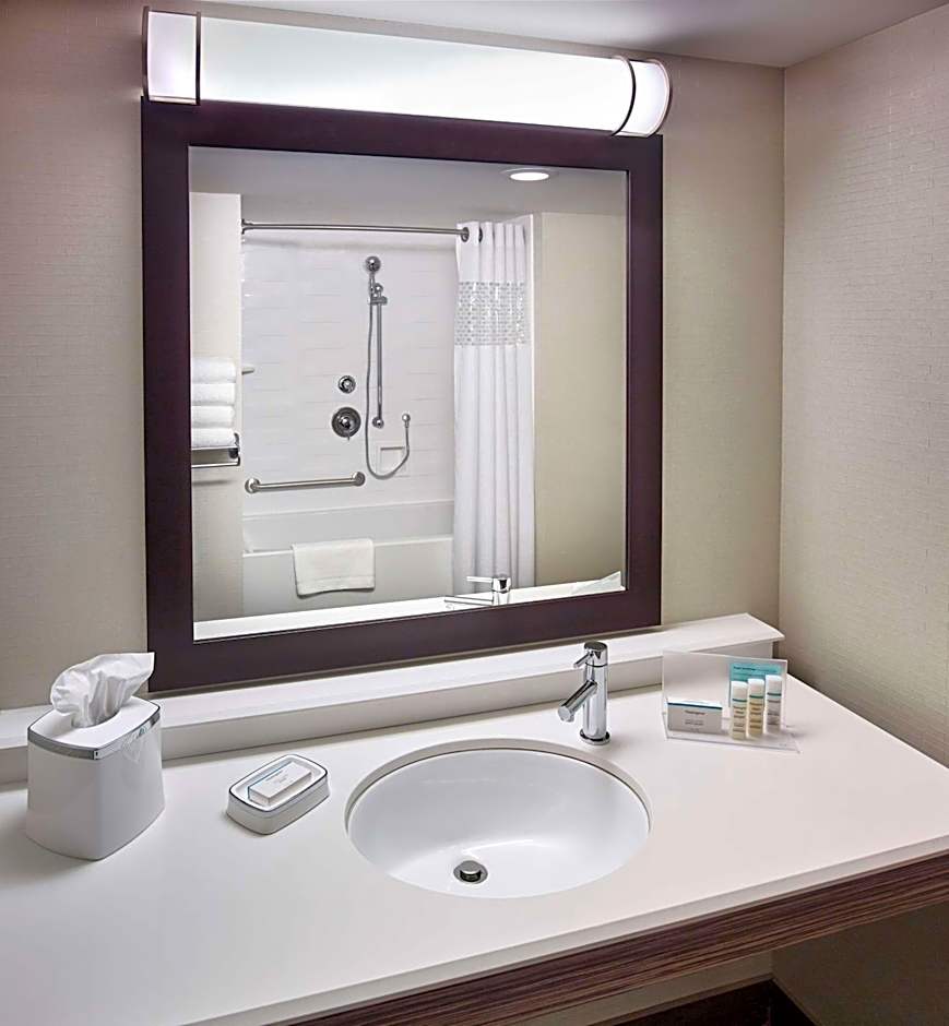 Hampton Inn by Hilton Sarnia-Point Edward