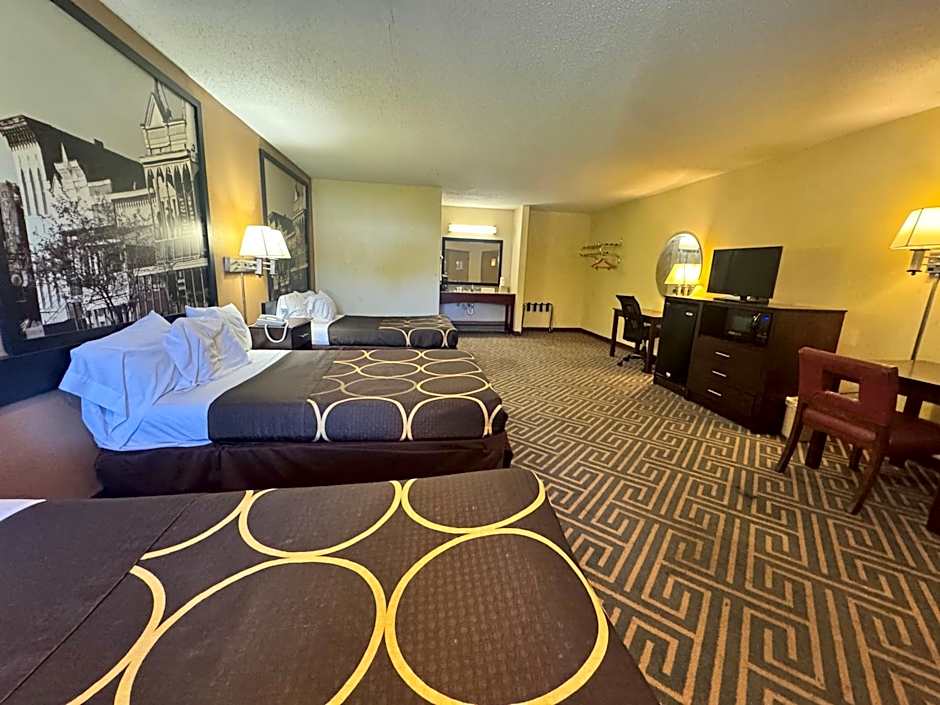 Super 8 by Wyndham Laurel