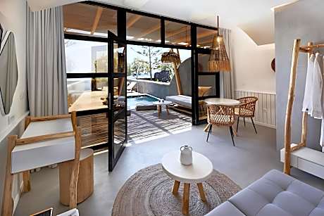 Sea View Suite with Private Pool