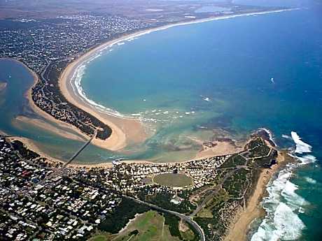 Modern Spacious Coastal Villa