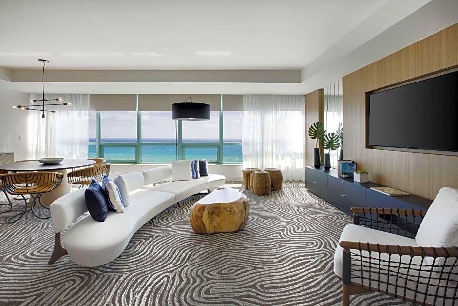 The Diplomat Beach Resort Hollywood, Curio Collection by Hilton