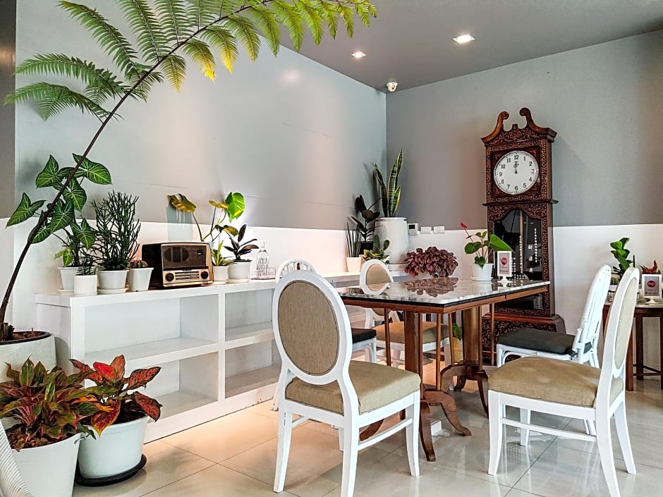 Ratana Hotel Rassada