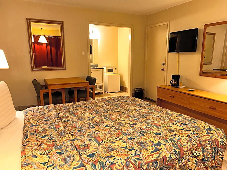 River Forest Inn