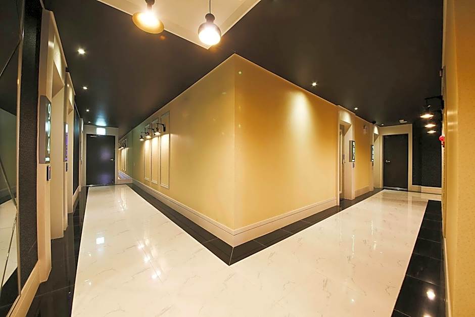 Hwaseong (Hyangnam) elga tourist hotel