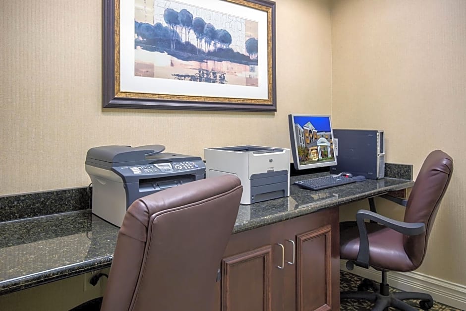 Holiday Inn Express Hotel & Suites Jackson - Flowood