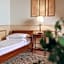 Hotel Villa Policreti