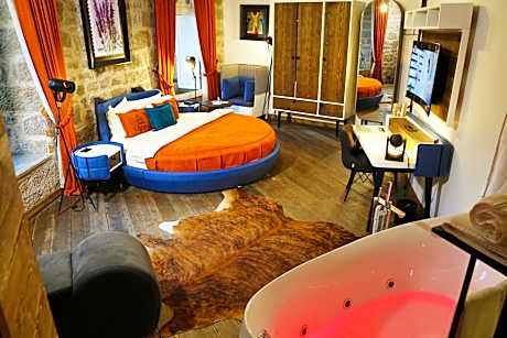 Queen Room with Garden View