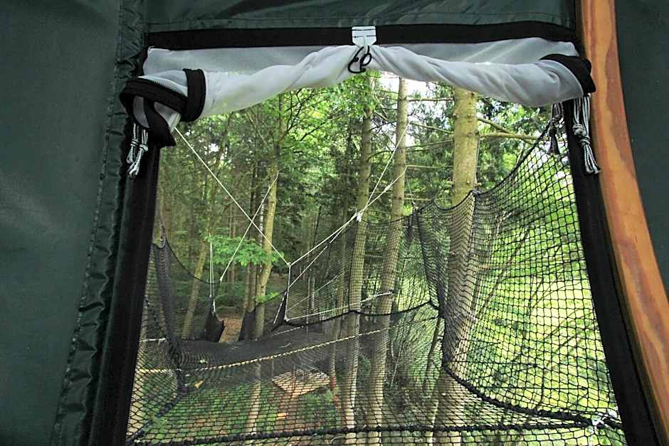 Insolites, Les Ormes, Epiniac