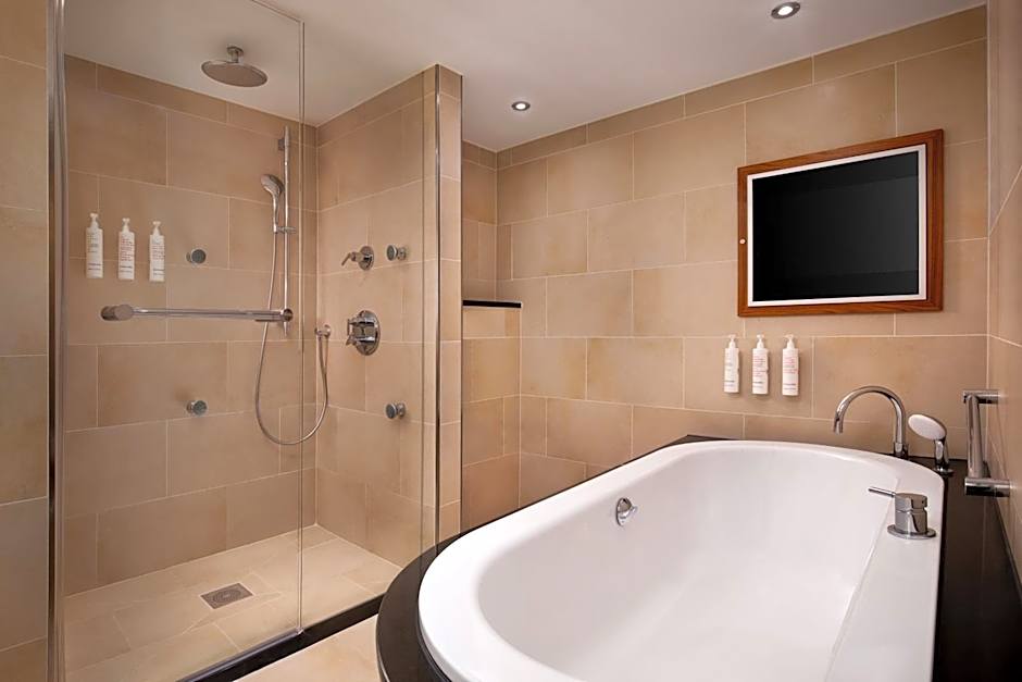 Paris Marriott Rive Gauche Hotel & Conference Center
