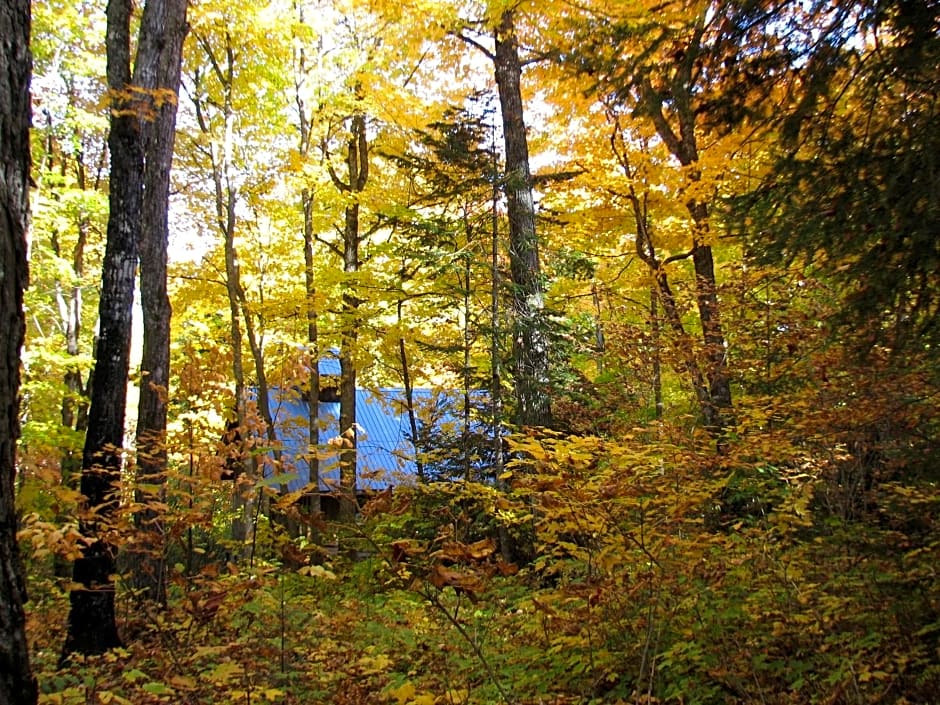 Kan-a-Mouche Pourvoirie Auberge et Chalets