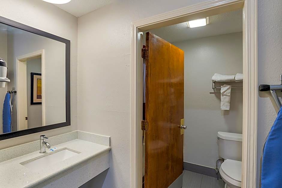 Rodeway Inn